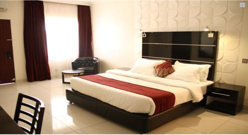 Posh And Victoria Island 3* Лагос